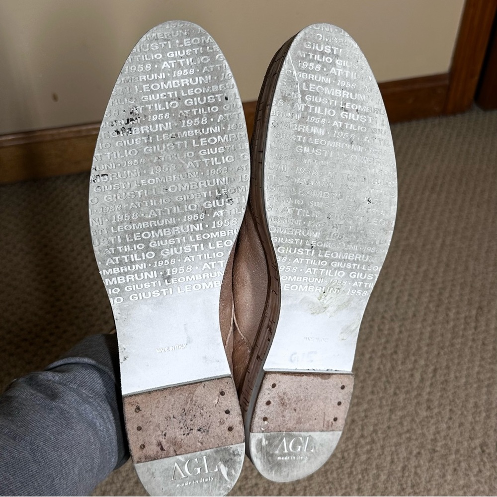 AGL Women's Gold Leather Oxford Shoes Sz 40/9.5 - Picture 12 of 13